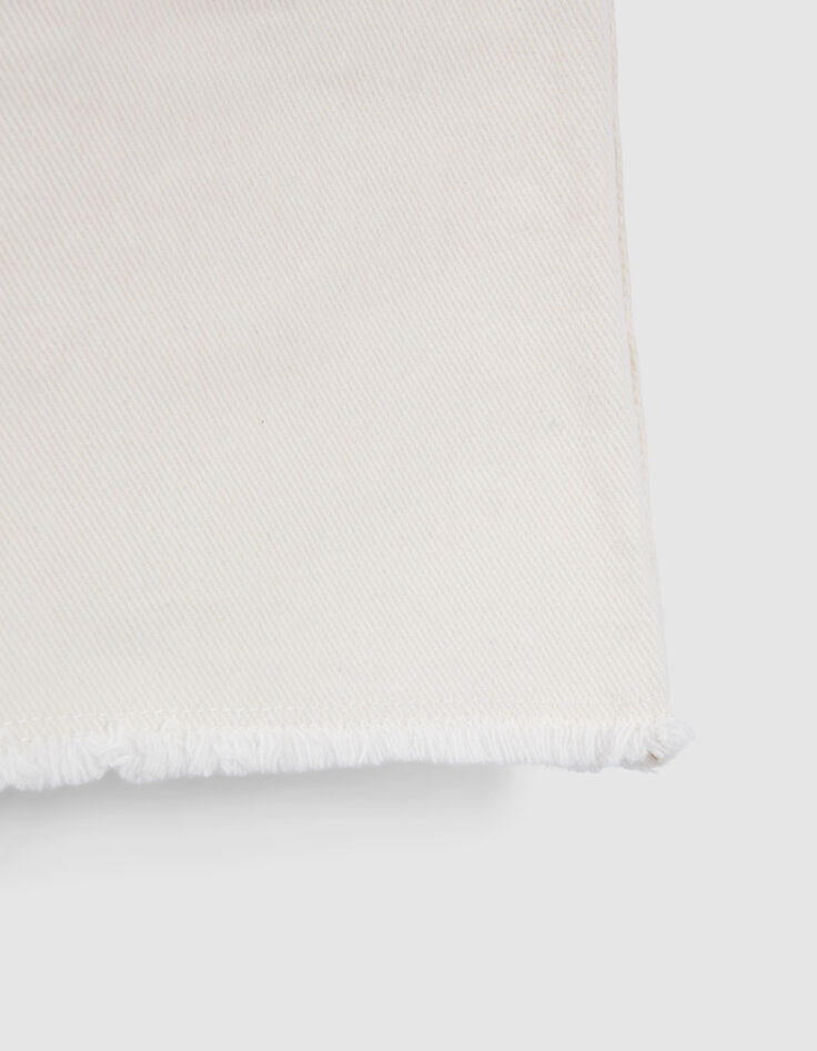 Weiße MOM-Mädchenjeans aus Upcycling-Stoff mit Fransen-5