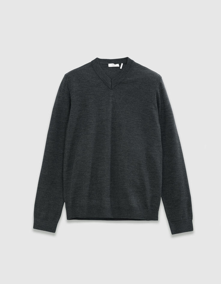 Men’s grey fine-knit wool V-neck sweater-5 Men’s grey fine-knit wool V-neck sweater-5