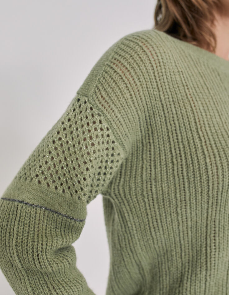 Pull kaki en maille avec jeux de point et chaînes sur les manches femme-5