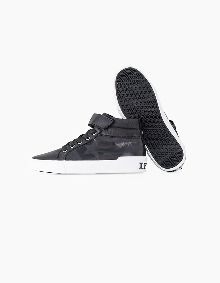 jd boys black trainers