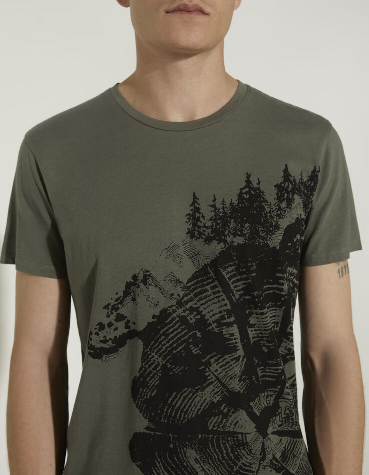 Men&rsquo;s sage T-shirt with tree image-4