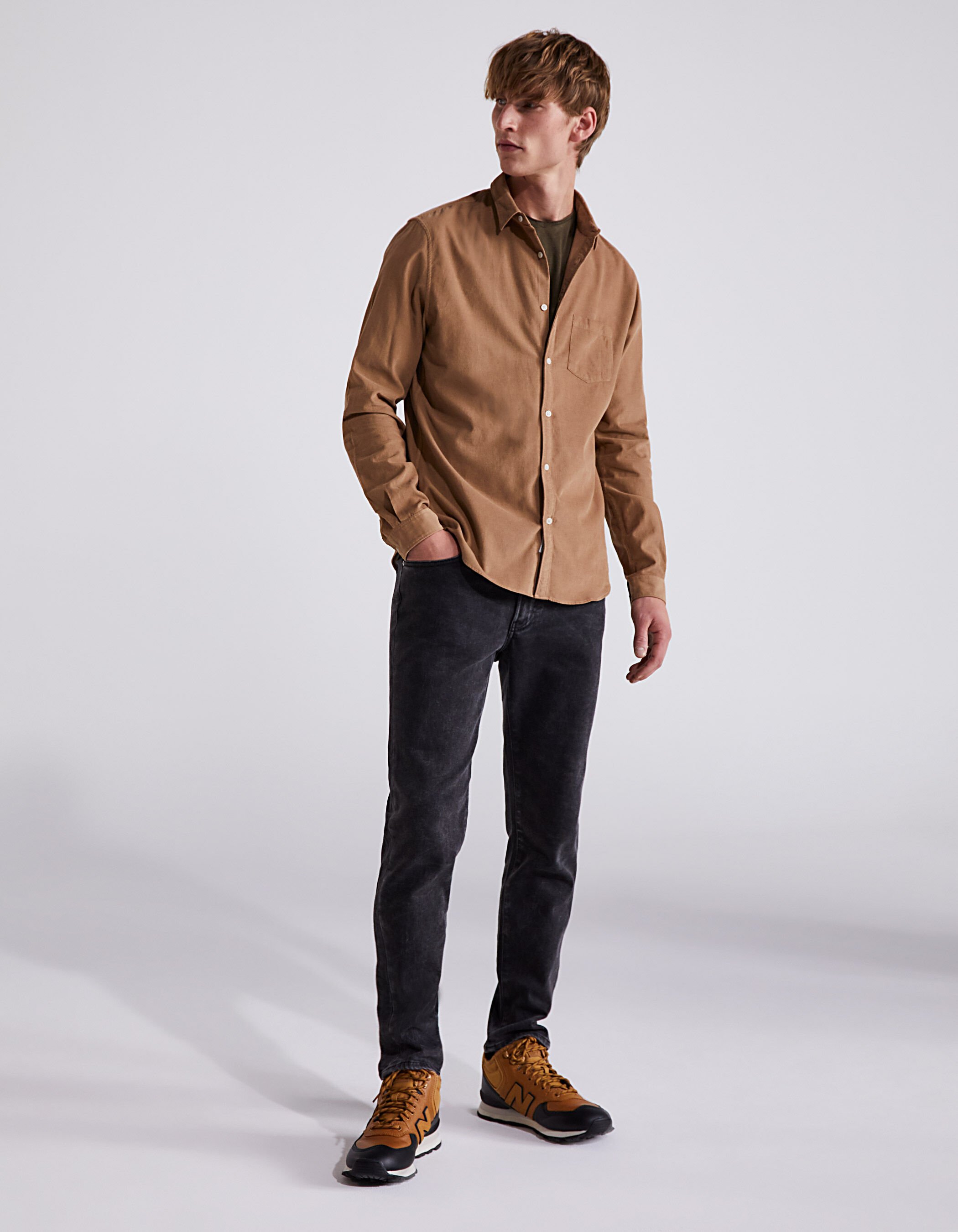 Camisa SLIM beige oscuro pana fina Hombre