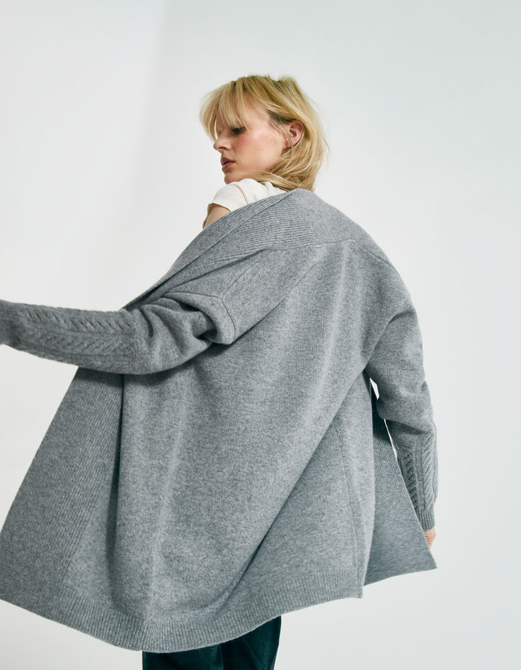 Cardigan mi-long gris en 100% laine torsades poignets femme-1
