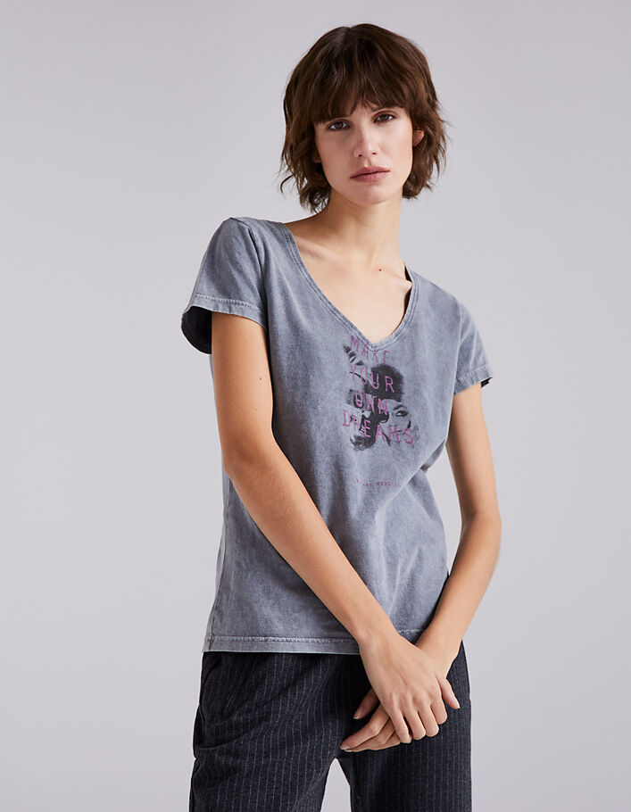 Graues Damen-T-Shirt mit V-Ausschnitt und Gesichtsmotiv - IKKS