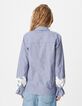 Blauw gestreept damesshirt met geborduurde bloemendetails-4