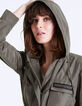 Damenparka mit Kapuze und bestickten Patches-5