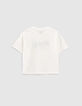 Camiseta blanco roto cropped mensaje ni&ntilde;a-4