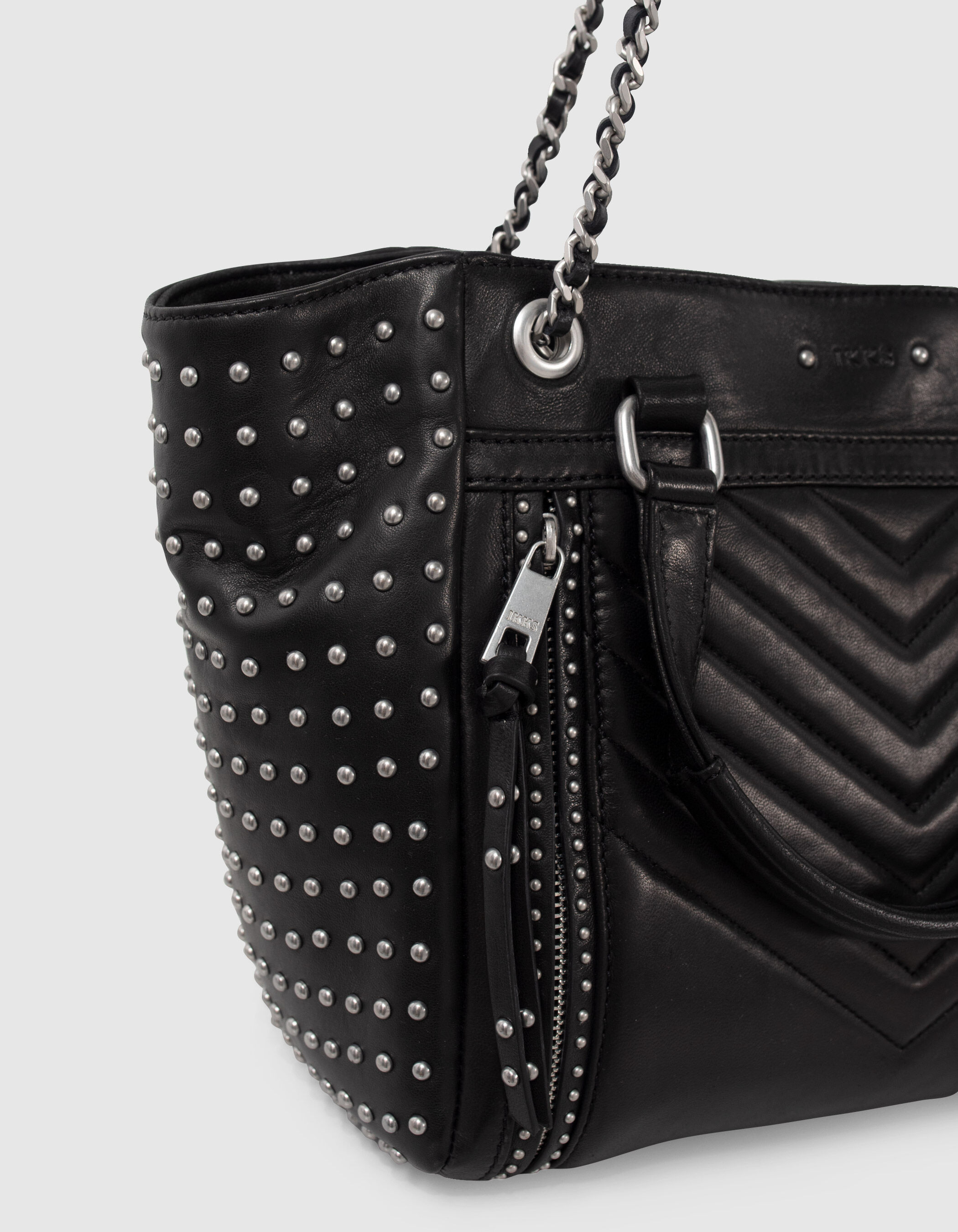 Women s black leather studded 1440 Medium tote bag