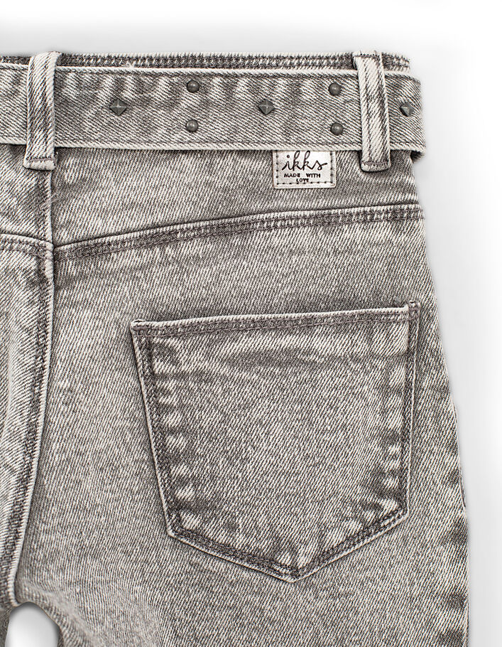 Jean mom light grey bio à ceinture cloutée fille-5