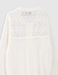 Cremewei&szlig;e M&auml;dchenstrickjacke mit Spitze-3