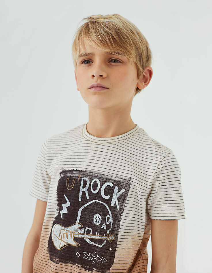 Jungen-T-Shirt in Ecru, Deep-Dye-Streifen, Rock-Motive-1