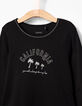 Camiseta negra detrás estampado corazones niña-4