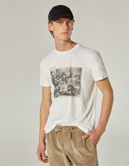 Men's white T-shirt with football players’ image