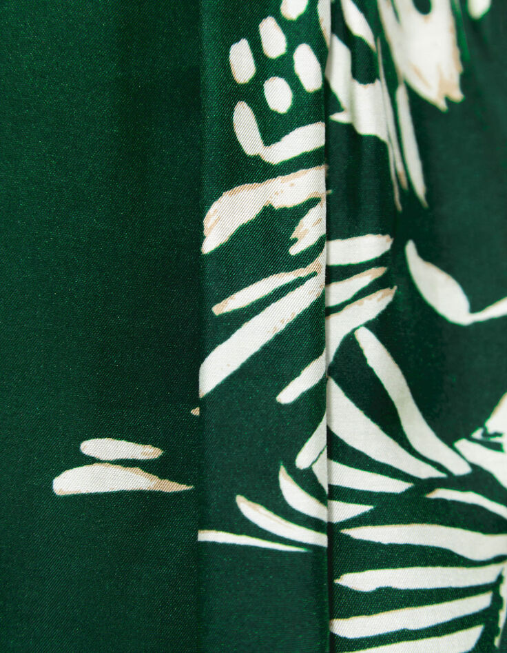 Pure Edition – Women’s green Jungle Vibe print short skirt-4