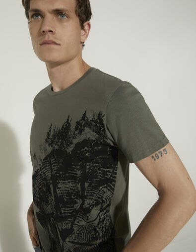 Men&rsquo;s sage T-shirt with tree image - IKKS