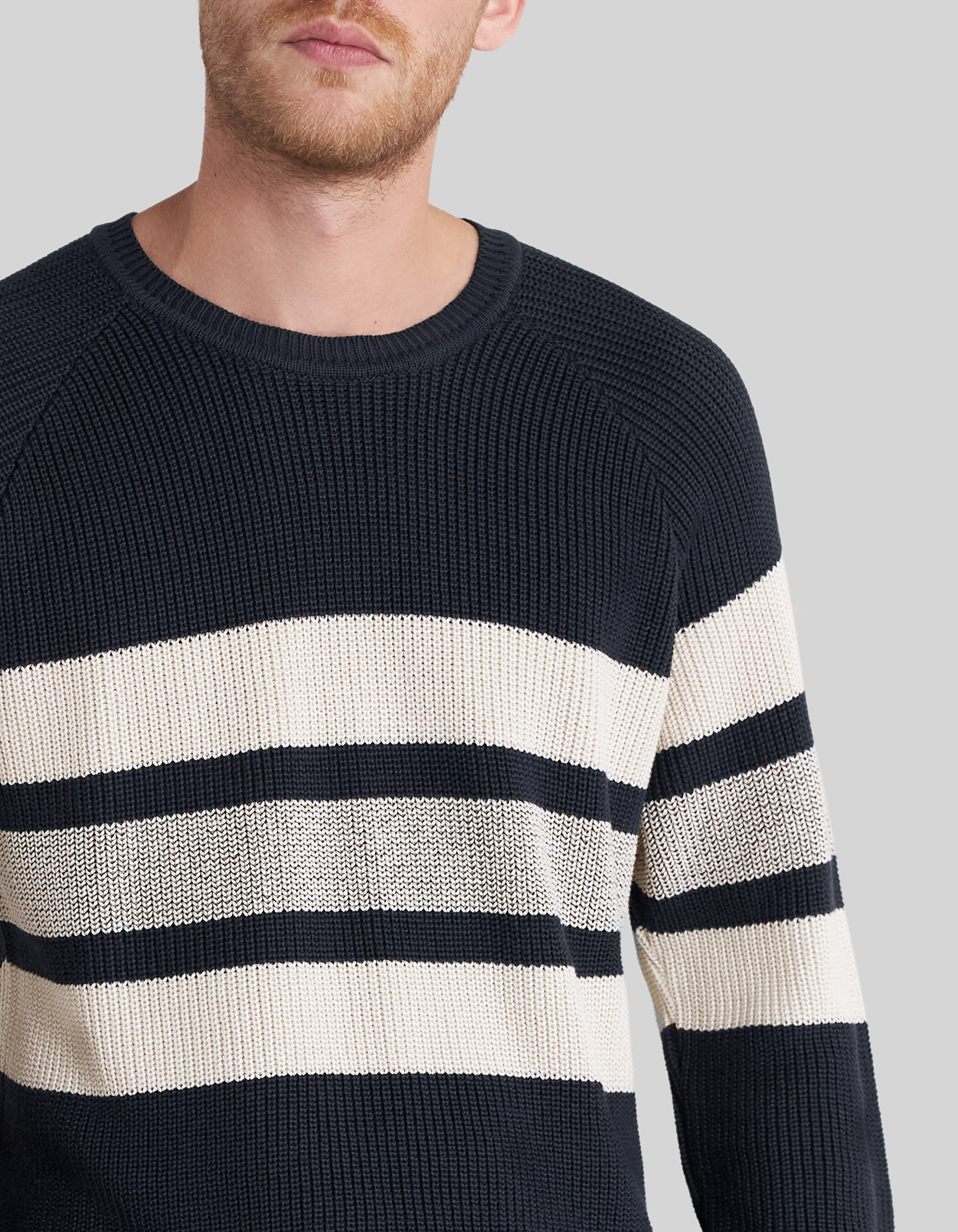 Pull marine tricot rayures crues Homme