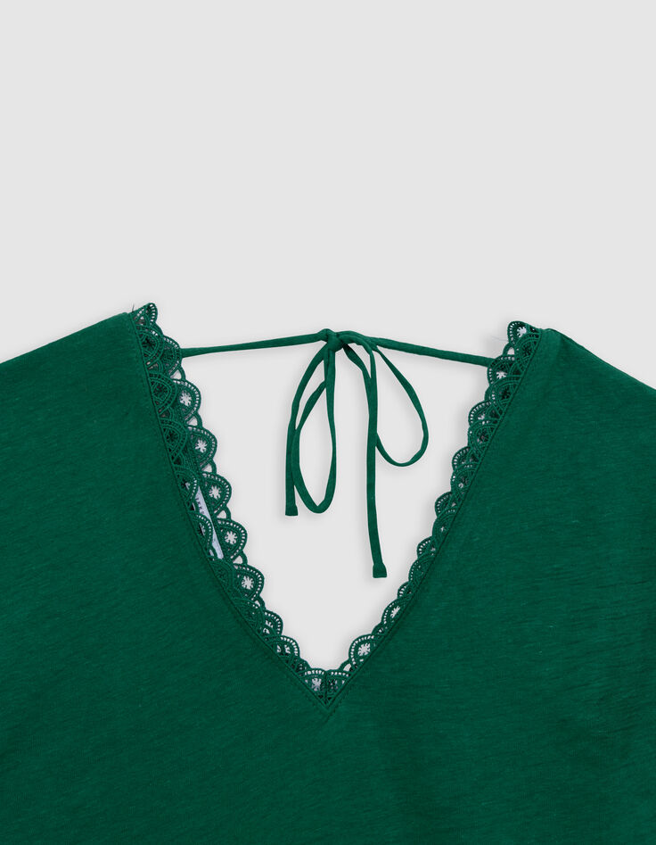 Groen T-shirt V-hals voor en achter-2