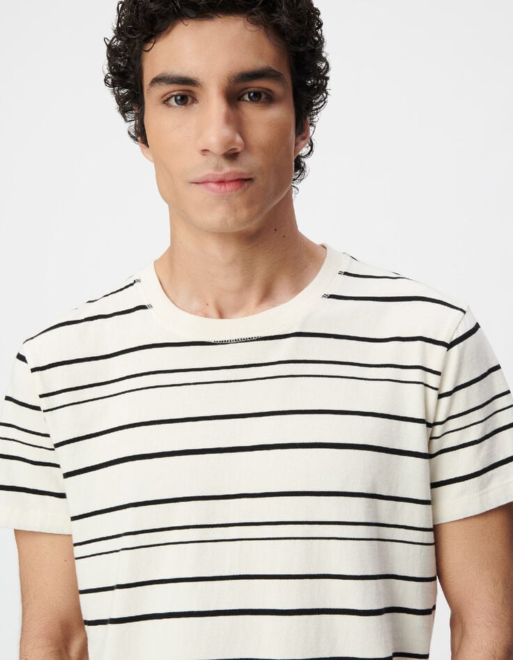 Camiseta blanca de Hombre con estampado de rayas negras-4