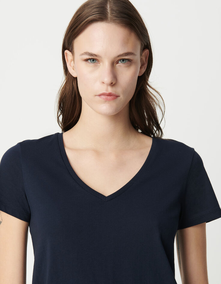 Camiseta de mujer azul marino con cuello en V y espalda bordada en espiga-3