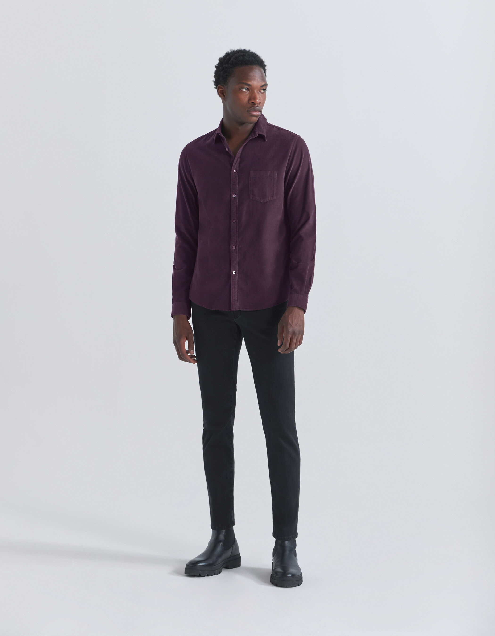Camisa regular dark plum pana fina Hombre