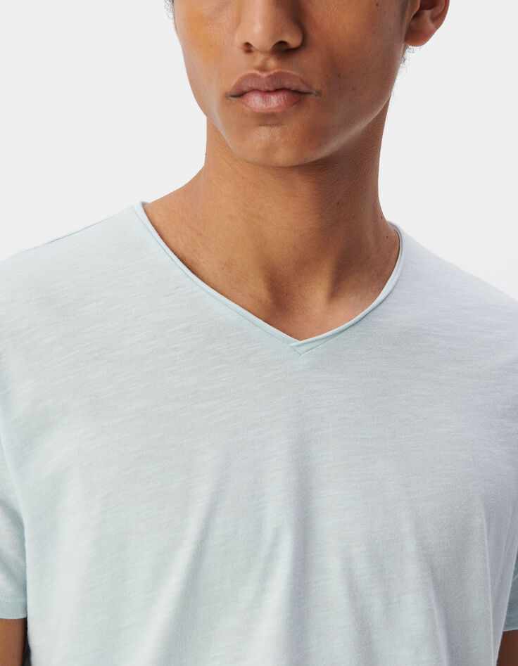 Hemelsblauw T-shirt L'Essentiel biokatoen V-hals Heren-4
