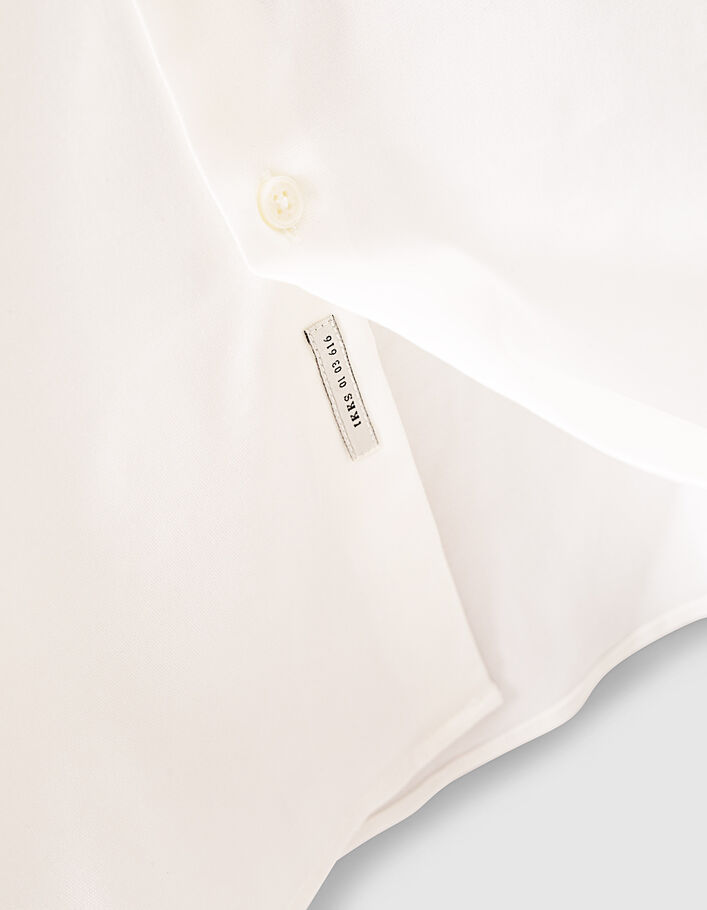 Weißes SLIM-Herrenhemd mit STAIN-PROOF-Finish - IKKS