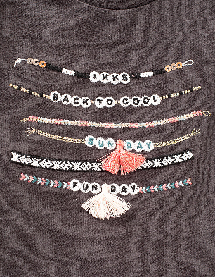 Camiseta de tirantes gris oscuro pulseras bordadas niña-3
