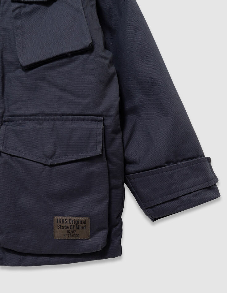 Schwarzer Jungenparka mit vielen Taschen und Velourskragen-7