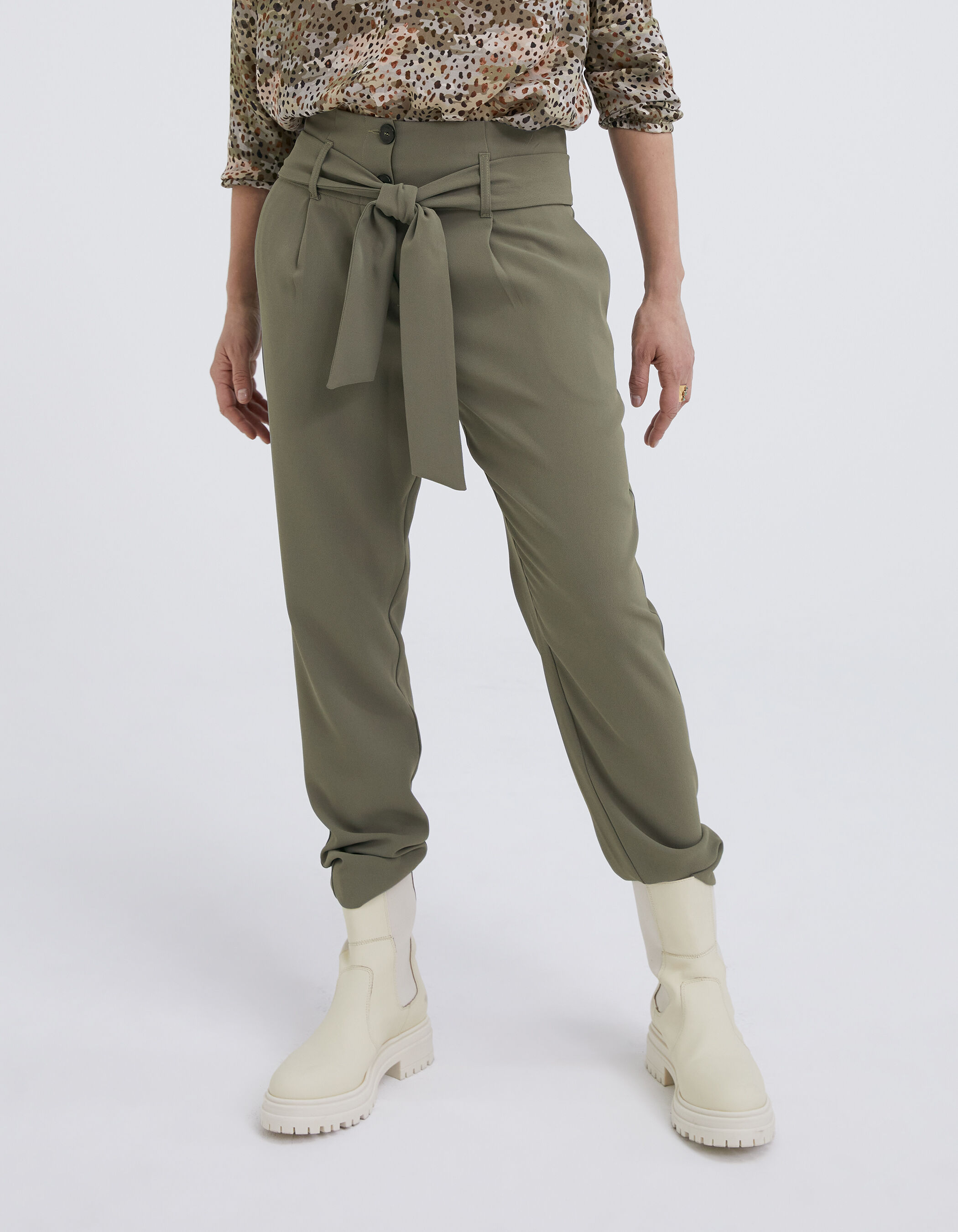 Pantalon droit kaki taille haute ceintur e Femme
