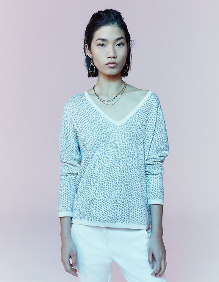 Pull col V écru et fibre métallique motif python femme-2