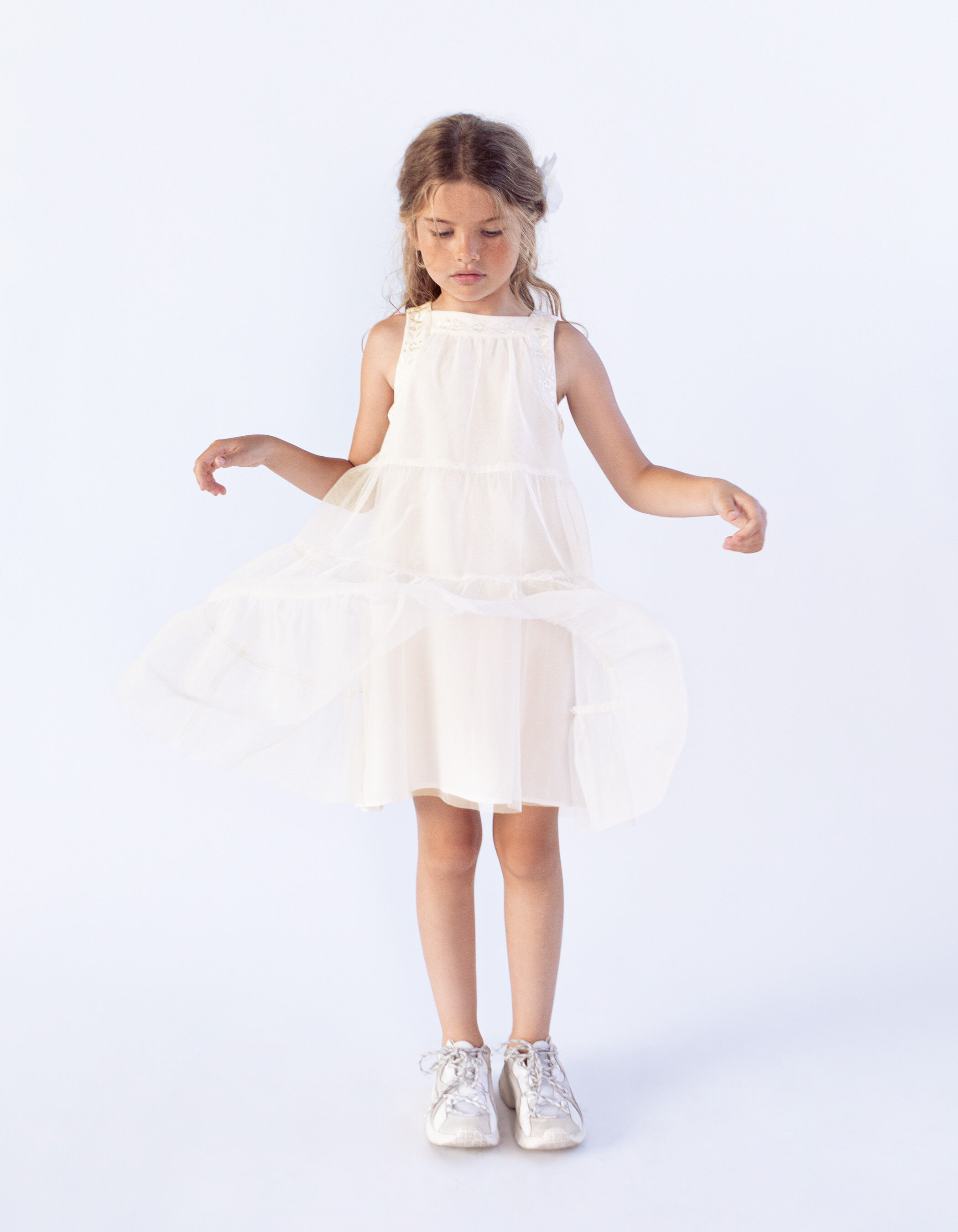 Robe ecrue en tulle ganses brodees fille IKKS