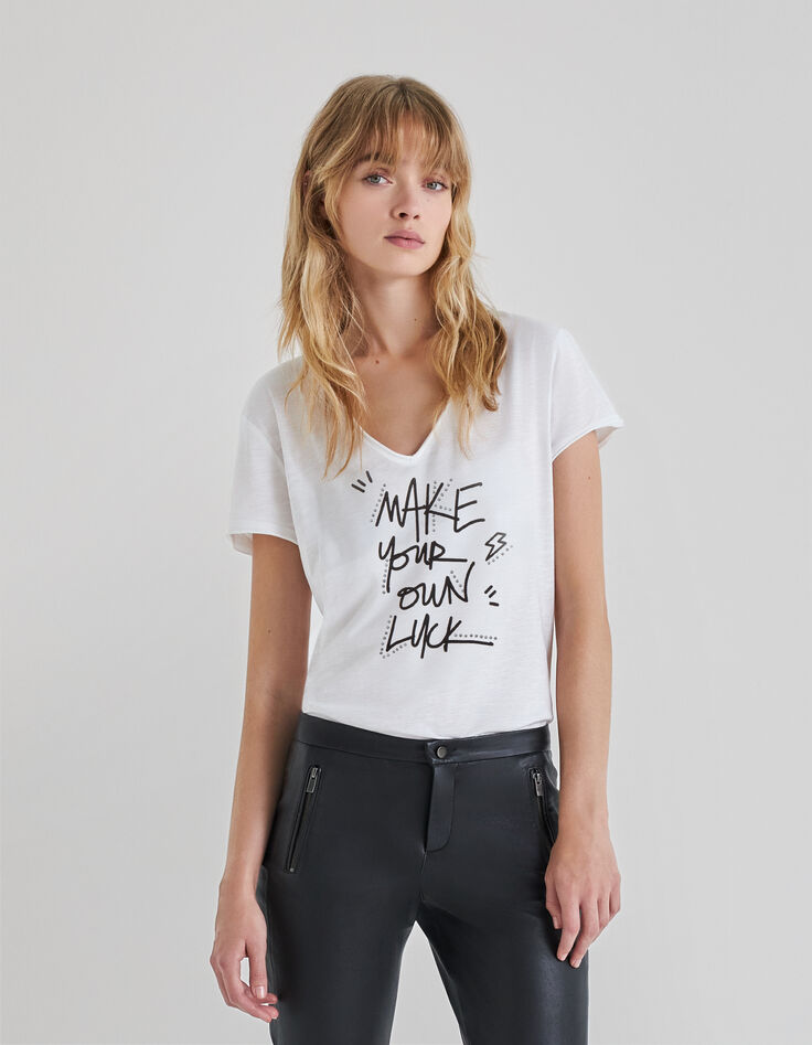 Wei&szlig;es Damen-T-Shirt mit Schriftzug und Nieten-2
