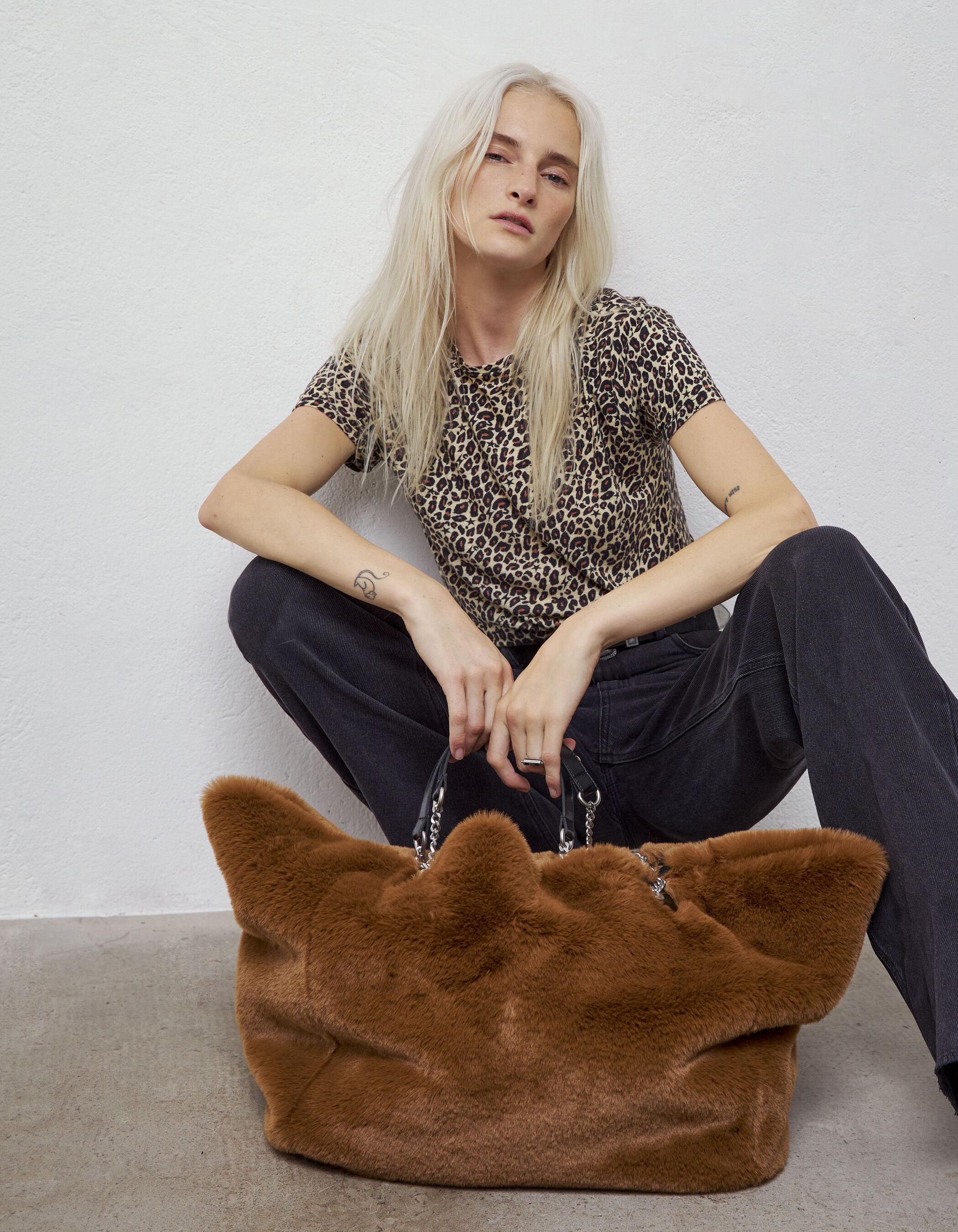 Sac cabas en fausse fourrure camel femme