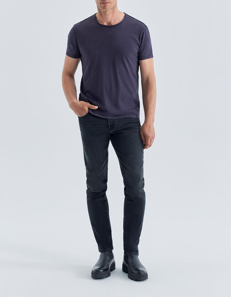 Men&rsquo;s dark plum Essential round neck t-shirt-5