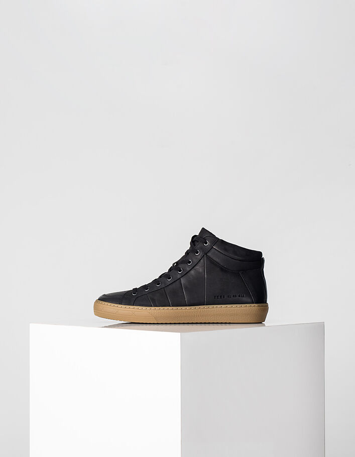 Men's black trainers