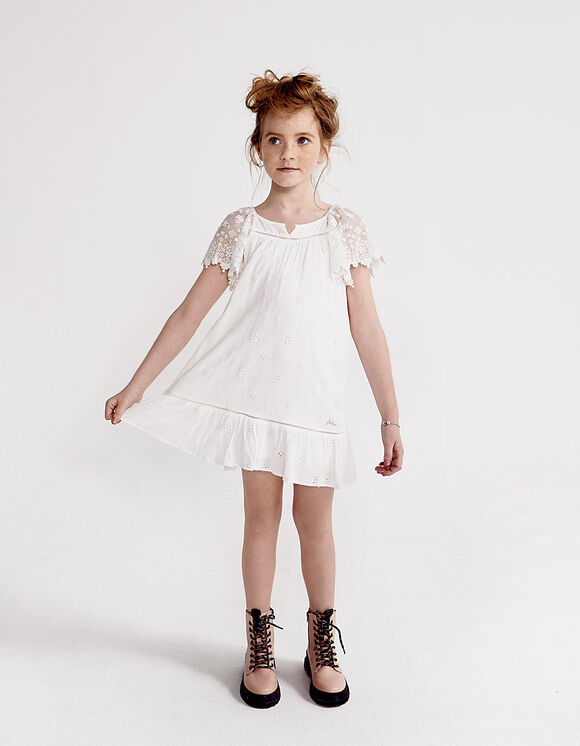 Girls’ white dress with embroidered butterfly sleeves