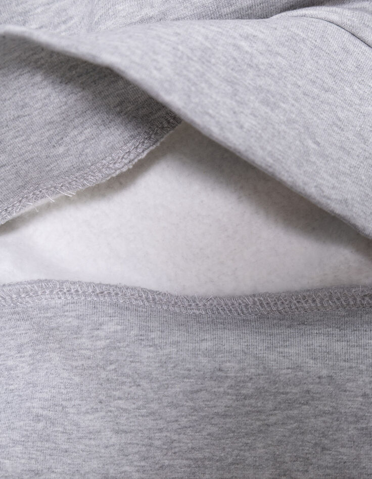 Sudadera capucha gris mensaje flocado terciopelo niño-8