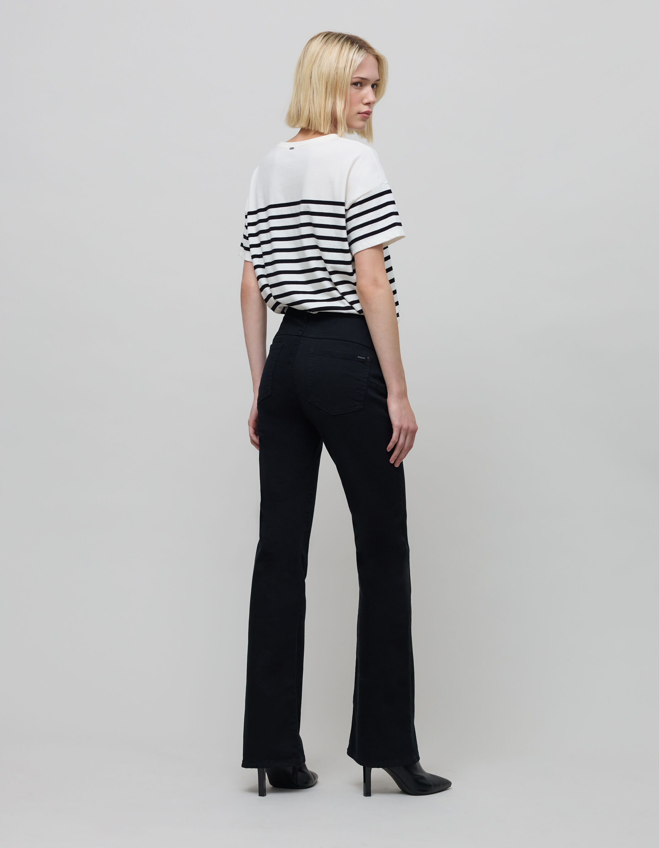 Women s Waterless high waisted black flare jeans IKKS