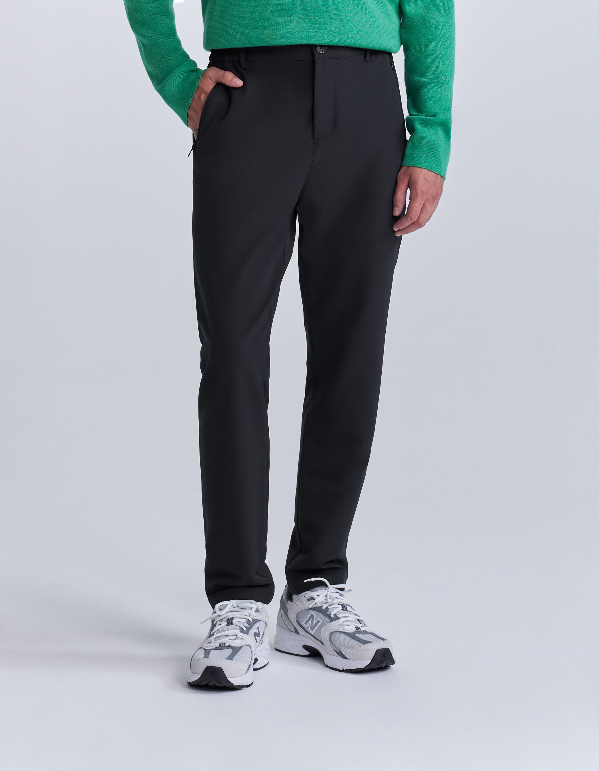 Men s black 37.5 tech nylon joggers