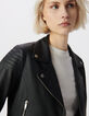 Blouson court en cuir d'agneau épaules matelassées femme-5