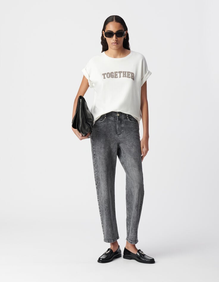 Tee-shirt blanc message brodé perles-1 Tee-shirt blanc message brodé perles-1