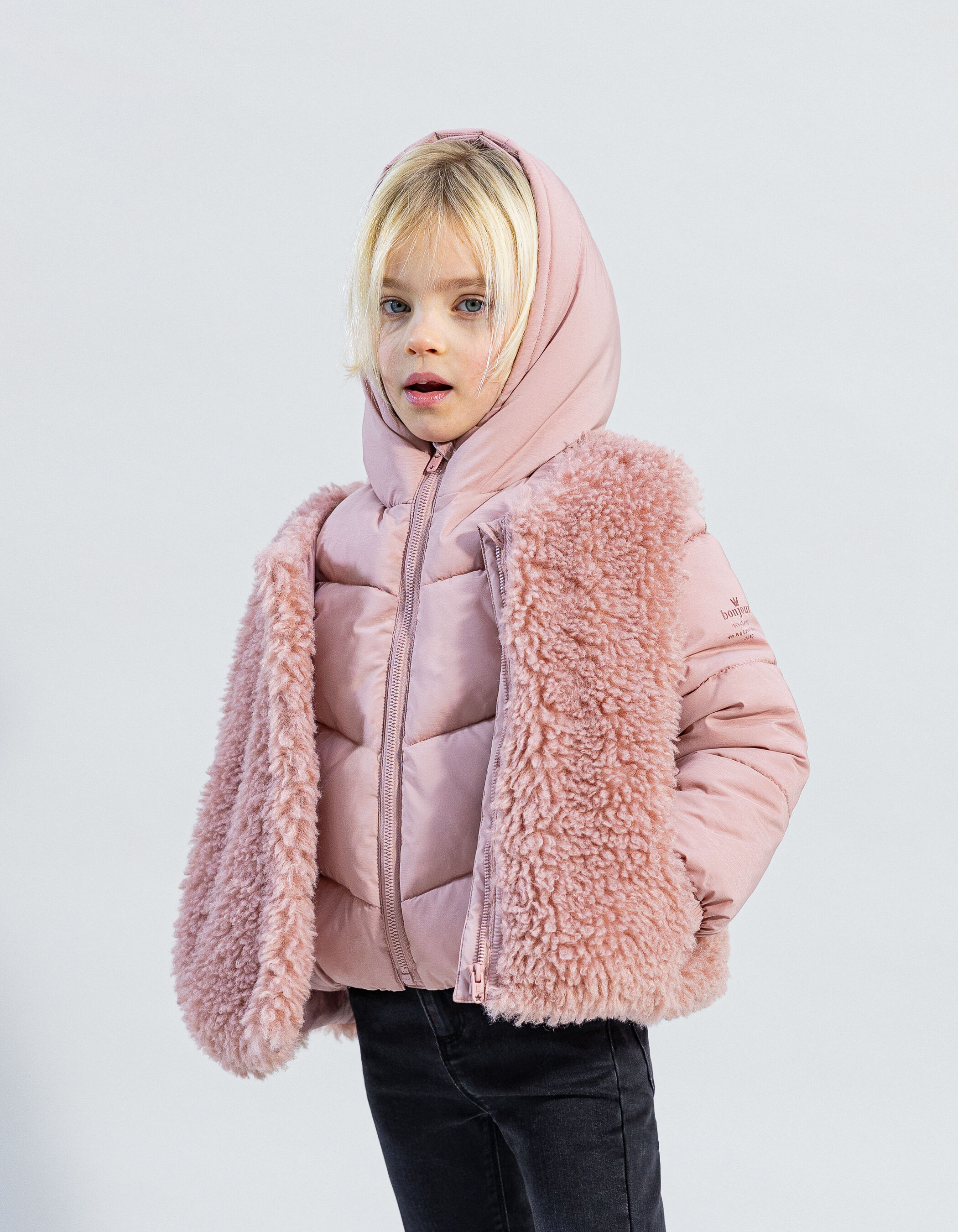 Doudoune avec grosse fourrure rose outlet