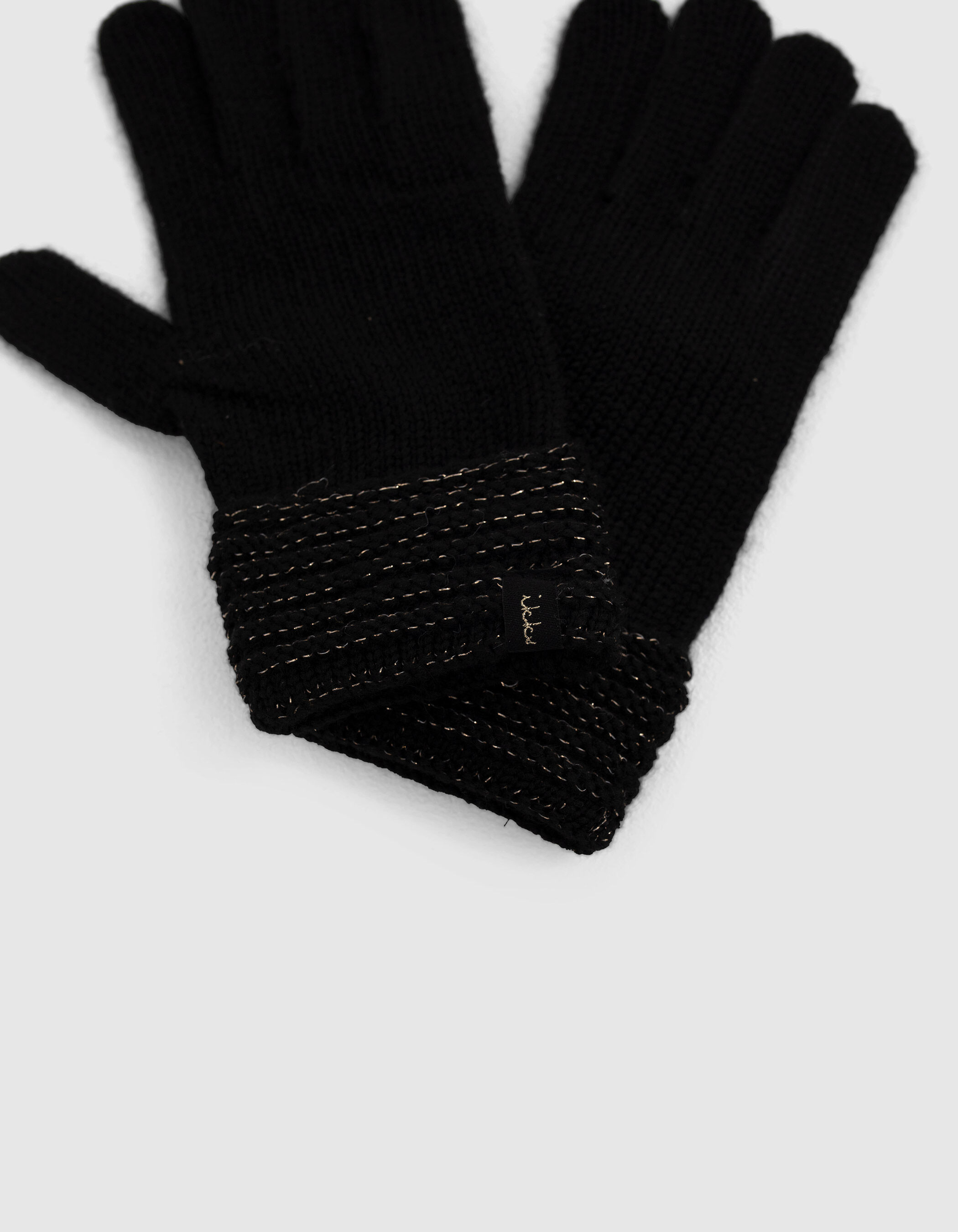 Gants ikks 2025