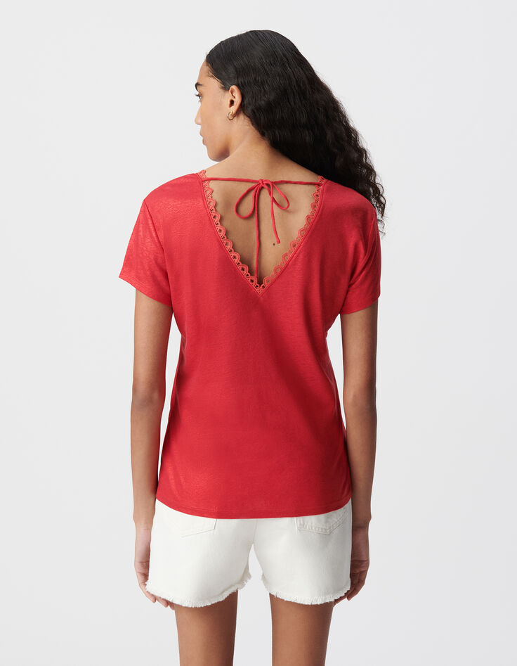 Rotes T-Shirt, V-Ausschnitt vorne/hinten-3