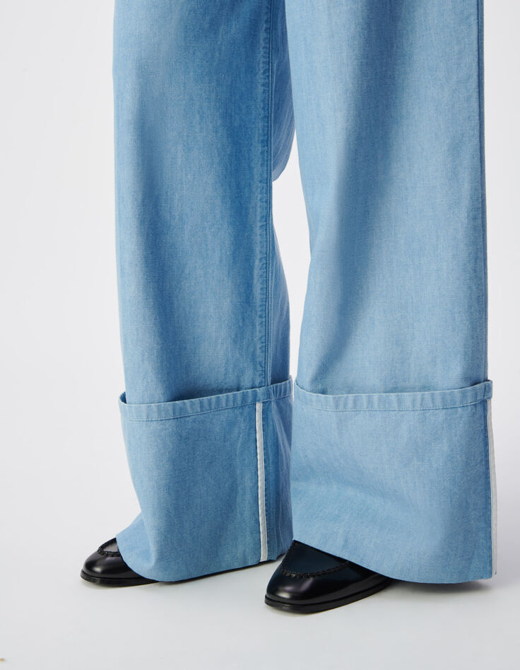 Dames blauw broekpak van biologisch katoen met brede revers-5