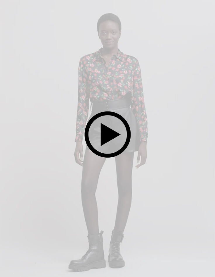 Zwart dameshemd met bloempixelprint-6