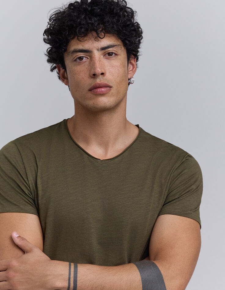 Dark Khaki Herren-T-Shirt Essentiel mit V-Ausschnitt-7
