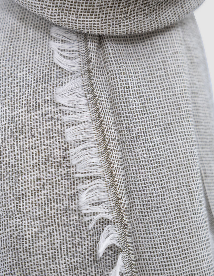 Men’s khaki semi-plain scarf with fringed edges-3