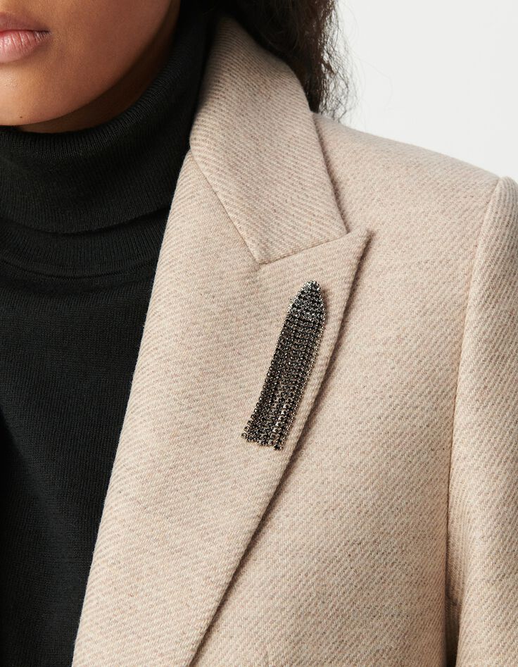 Straight sesame coat with rhinestone brooch Women-4