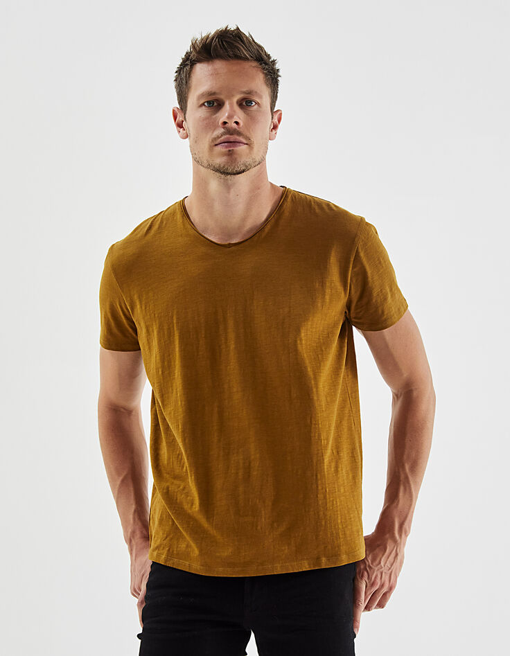 Camiseta L'Essentiel cobriza cuello pico Hombre-2